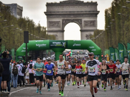 Парижкия маратон превръща столицата на Франция в арена на спорта