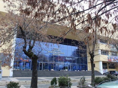 "Шоуто на Слави" отива в историята след 19 години на екран