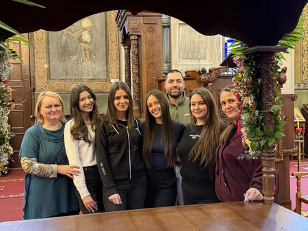 Защо е важно да сме в църквата за вечерната служба на Велики четвъртък (СНИМКИ/ВИДЕО)