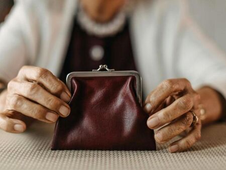 Спестяванията на домакинствата в еврозоната намаляват