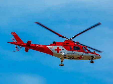 Въздушна линейка кацна спешно в Разлог заради чужденец в тежко състояние