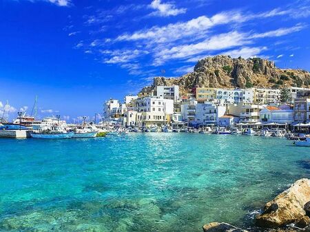 Забравете за Санторини и Миконос, този остров ги измести