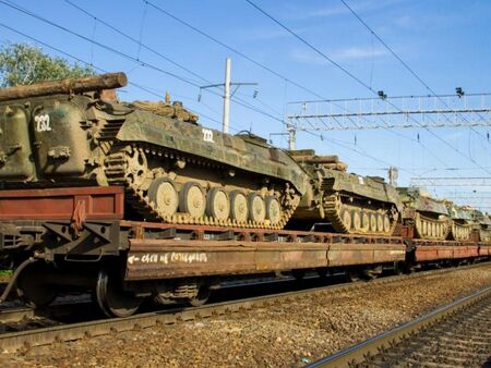 Внимание! Ако видите военна техника по пътищата, имайте предвид това