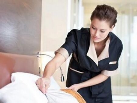 Глад за сезонни работници по морето, търсят 250 000 служители