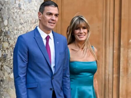 Съпругата на испанския премиер е официално обвинена в корупция