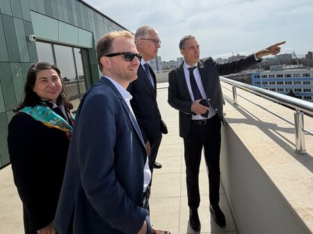 Ръководството на Европейската инвестиционна банка се впечатли от напредъка по детската болница и Студентския кампус на Бургас