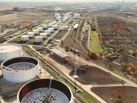 "Лукойл" успокои пазара: Доставките на петрол за май са гарантирани