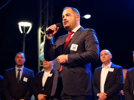 ДПС закри кампанията си пред няколко хиляди в Руен