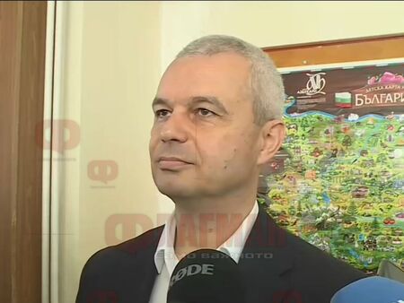 Съпругата на Пламен Бобоков блесна в галерията на Ники Младжов (СНИМКИ)