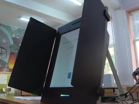 "Шоуто на Слави" отива в историята след 19 години на екран