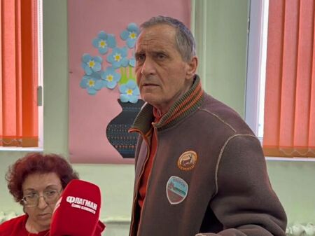 Георги Ангелов от 20 СИК Бургас: Не правете сензации с мен, намерете си друга работа!