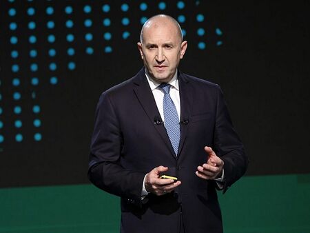 Изненадващи данни от паралелно преброяване: Радев - 44,4 %, "Възраждане" е на ръба