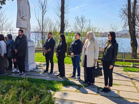 СУ „Н. Й. Вапцаров“ - Царево отбеляза 150 години от Априлското въстание