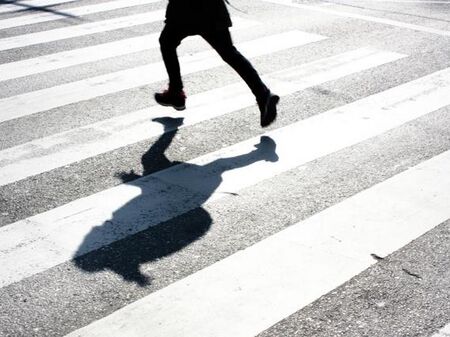 Камион блъсна дете по време на пътен ремонт във Варна