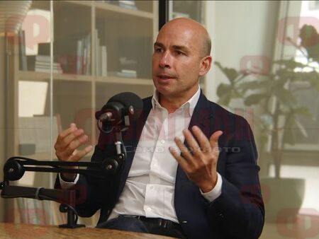 „Левски“ с нов собственик? Милиардер от Бургас влиза на „Герена“