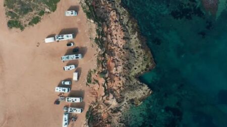 Стъпка назад: Гърция „реабилитира“ кемперите