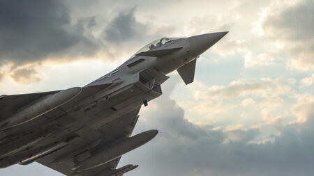 Дронове вдигнаха британски изтребители в Румъния