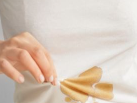 Трик за премахване на мазни петна от дрехи