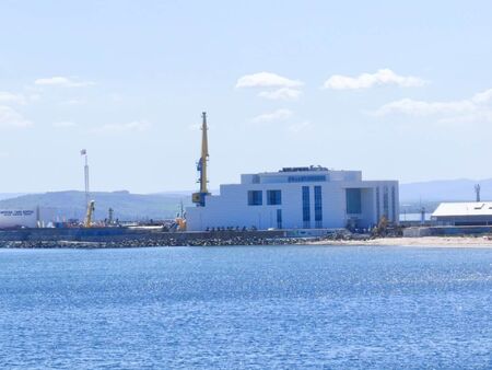 Седмицата започва с топло време, но се очаква обрат