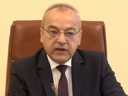 Гълъб Донев става председател на парламента