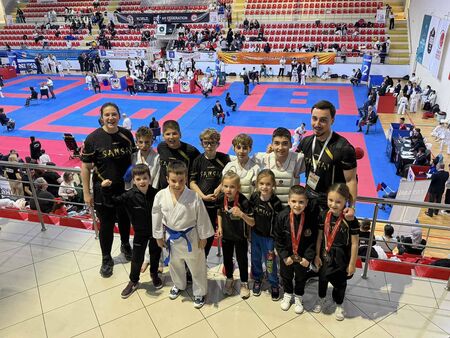 Успех за каратистите от КК „Сансай” на международния турнир в Истанбул