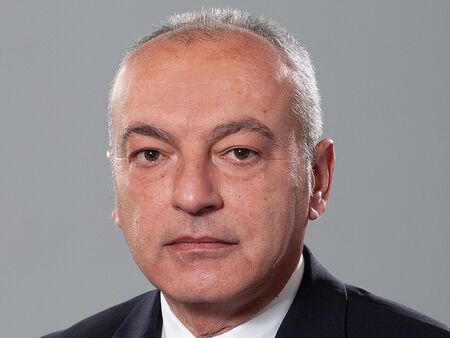 Петър Витанов и Янка Тянкова са другите фаворити за ключовия