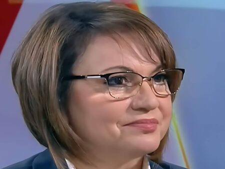 Корнелия Нинова като рапъра Спенс: Писна й