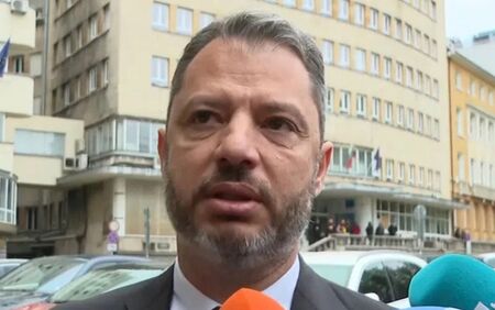 Делян Добрев на въпрос ще си партнира ли ГЕРБ с ПБ: Питайте началниците