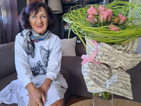 Носителка на Златният орфей живее в крайна мизерия