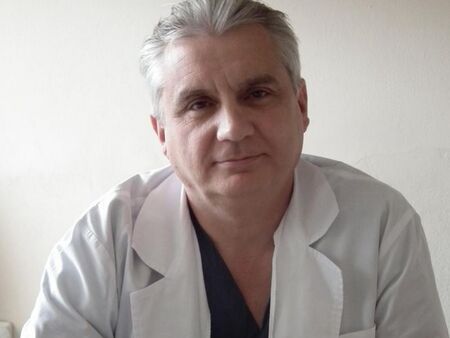 В Клиниката по онкологична хирургия целим да постигнем оптимален онкологичен резултат при максимално запазване на качеството на живот на пациентите, казва началникът проф. Киров