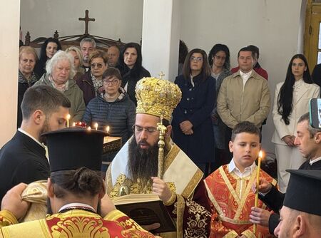 Царево почита 90 години храм „Св. Борис-Михаил“ с грандиозна литургия