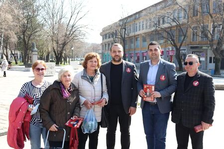 Разпада ли се БСП? Цялата партийна организация в Нови пазар напусна