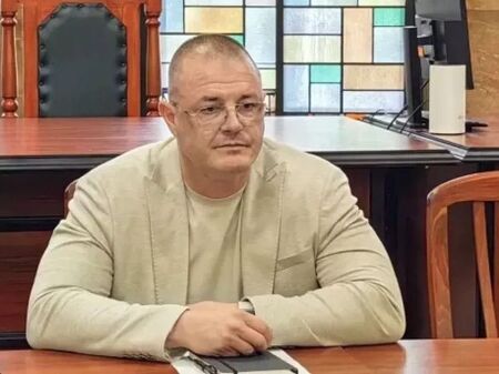 Утре Маргарита Петкова представя премиерно новата си книга „Тъй рече Виктор“ в Бургас