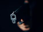 18-годишен от Перник стреля с пистолет от кола в движение