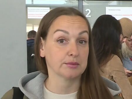 Жена твърди, че не са ѝ продали билет на автогарата във Варна, защото е украинка