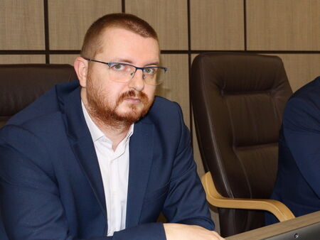 Лидерът на ПП в Общинския съвет на Бургас напусна партията заради "шумните лакеи"