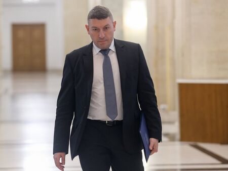 Рокадите продължават: Кабинетът освободи Деньо Денев от ДАНС