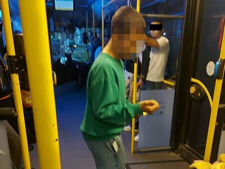 Ако това дете беше заведено на гей-парад, никой нямаше да подаде сигнал*