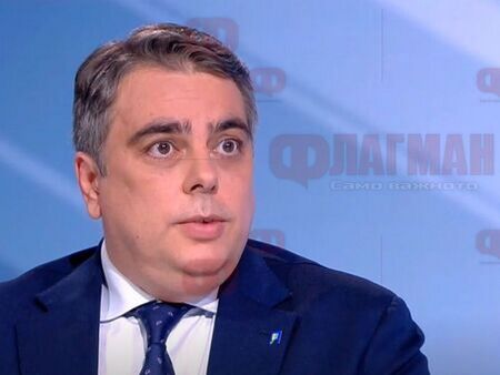 Асен Василев ще отговаря лично за фалита на бившата му фирма