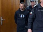 Младен строши черепа на брат си с тесла, получи 11 години затвор