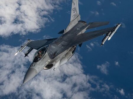 Румъния вдигна два изтребителя F-16 заради руска атака с дронове край границата