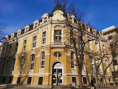 Близо 15 000 дружества вече обявиха доходите си пред НАП Бургас