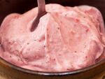 Домашно Данонино с ягоди – бързо, вкусно и здравословно!