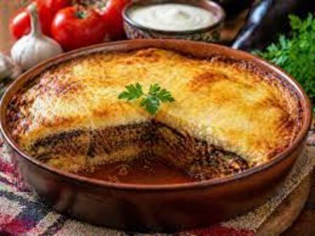 Домашна мусака с кайма и картофи