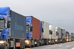 15-километрова колона от тирове на границата