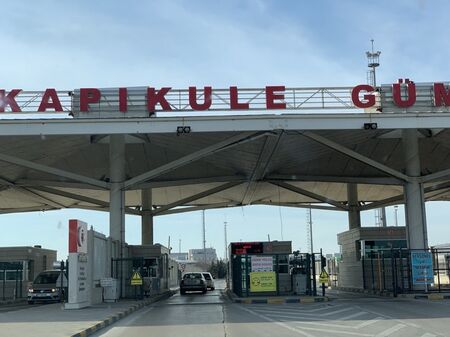 Голям проблем на границата с Турция, не признават лични карти, ако...