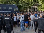 Битов конфликт превърна спокоен квартал в арена на безмилостна агресия, застрашаваща живота на десетки местни жители