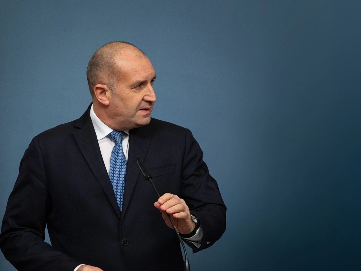"Маркет ЛИНКС": Доверието към Радев е огромно, парламентът бележи ръст
