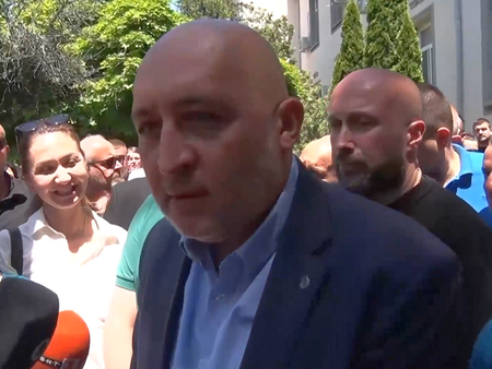 Кметът на Кърджали Ерол Мюмюн с първи думи след разпита: Не се укривам, няма нужда от такава показност