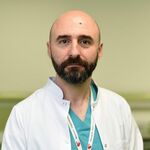 Той е водещ специалист и началник на клиниката по гастроентерология към болницата